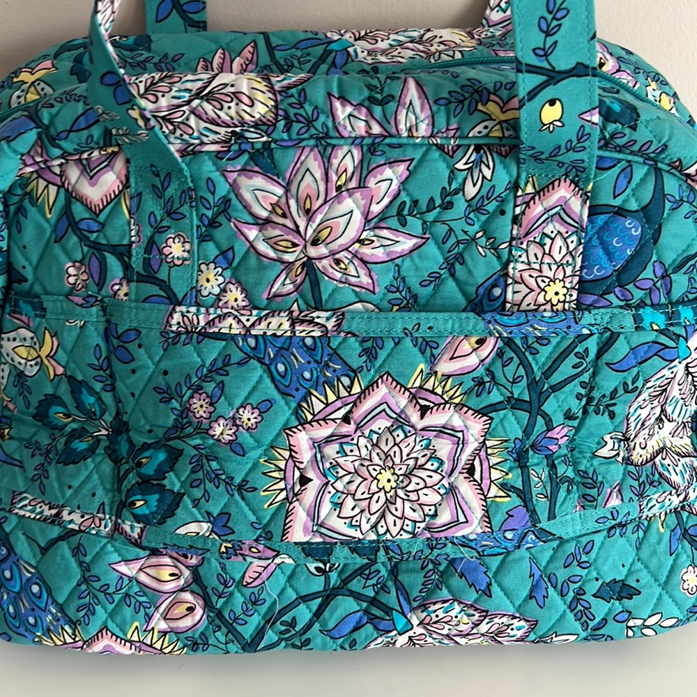 Vera Bradley Compact Traveler Bag Peacock Garden - Picture 7 of 9